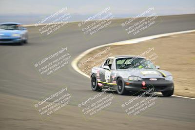 media/Jan-26-2025-CalClub SCCA (Sun) [[cfcea7df88]]/Group 4/Race/